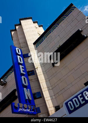 Außenseite des Art-Deco-Odeon-Kino im Rinder Markt Loughborough Leicestershire England UK Stockfoto