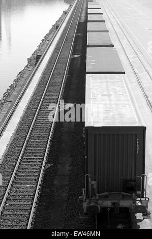 HGK Containerterminal, Niehl, Köln, Nordrhein-Westfalen, Deutschland. Stockfoto