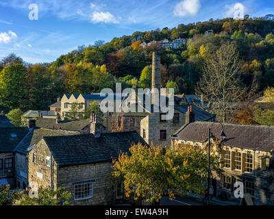 Herbst Bild von der kleinen Marktstadt Hebden Bridge in West Yorkshire, England. Stockfoto