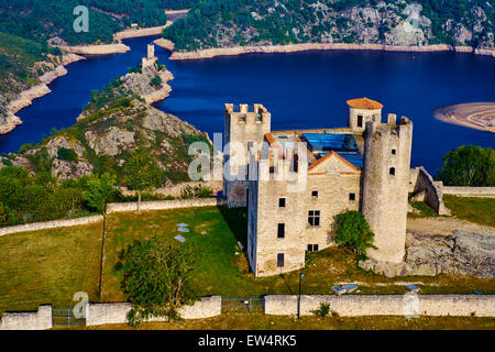 Frankreich, Loire, Dorf Chambles, Essalois Burg über dem Loire-Tal Stockfoto