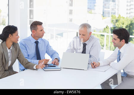 Business-Team mit einem Treffen Stockfoto