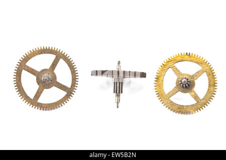 Drei alte Zahnräder Zahnräder isoliert auf weiss Stockfoto
