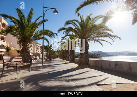 Strandpromenade in Puerto de Mazarron, Provinz Murcia, Spanien Stockfoto