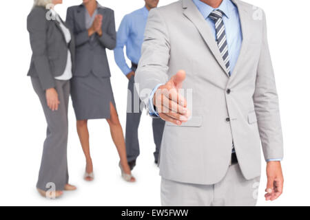 Geschäftsmann bietet handshake Stockfoto