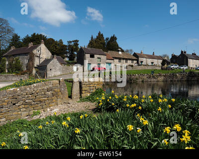 Malerisches Dorf Tissington im Peak District Derbyshire England Stockfoto