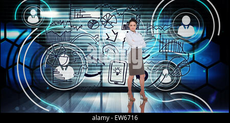 Zusammengesetztes Bild der Geschäftsfrau mit verschränkten Armen Stockfoto