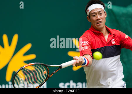 Kei Nishikori (JPN) in Aktion in der zweiten Runde des ATP Gerry Weber Open Tennis Championships in Halle, Deutschland. Nishikori gewann 7-5, 6-1. Stockfoto