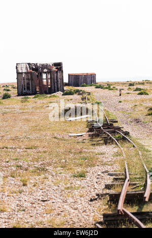 Fischer Hütte am Strand von Dungeness Kent aufgegeben Stockfoto