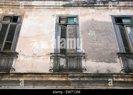 Verschlossenen Türen in Alt-Havanna, Kuba. Stockfoto