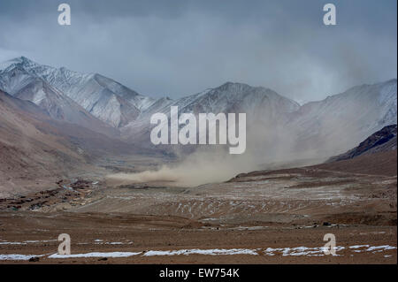 Sandsturm im Changthang des Himalaya Stockfoto