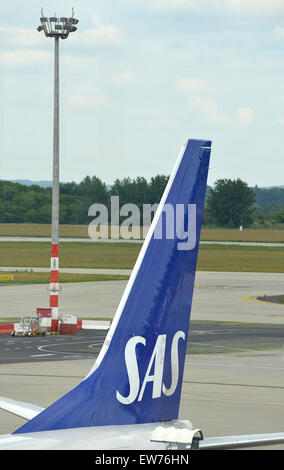 Heck des SAS Flugzeug internationaler Flughafen Budapest Ungarn Stockfoto