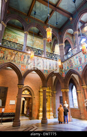 Das Atrium in der Scottish National Portrait Gallery. Stockfoto