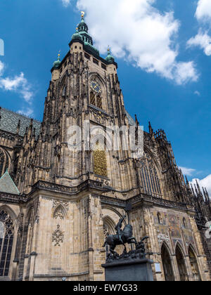 Gotische Kathedrale des Heiligen Vitus, Wenzel und Adalbert, Prager Burg, Tschechische Republik Stockfoto