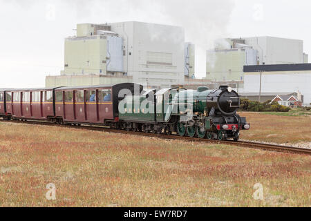 Kleinen Dampfzug auf Romney, Hythe und Dymchurch Railway, Kent, England Stockfoto