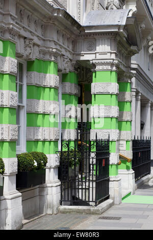 Dekorative Fassade des Hauses Hauptsitz von Christies Auktion in London Stockfoto