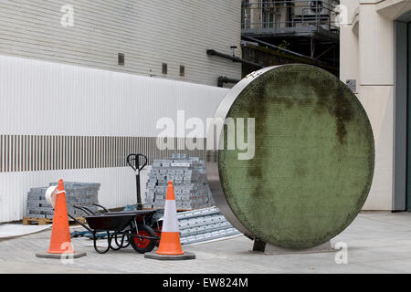 Öffentliche Kunst auf einer Baustelle in London Stockfoto