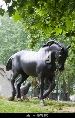 Ein Denkmal der Tiere kämpfte in den großen Kriegen, "sie hatte keine Wahl" London England Stockfoto