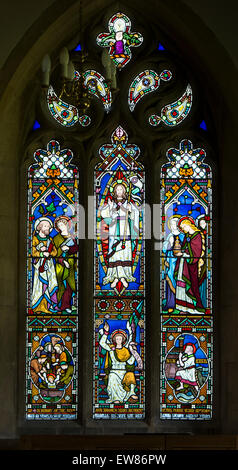 Glasmalerei von Frederick Preedy in St Mary die Jungfrau Kirche, Forthampton, Gloucestershire, England, UK Stockfoto