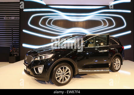 ISTANBUL, Türkei - 30. Mai 2015: Kia Sorento in Istanbul Autoshow 2015 Stockfoto