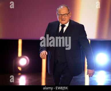 Berlin, Deutschland. 19. Juni 2015. Schauspieler und Laudator Burghart Klaußner auf der Bühne der 65. Deutscher Filmpreis (Deutscher Filmpreis) in Berlin, Deutschland. Bildnachweis: Dpa picture Alliance/Alamy Live News Stockfoto