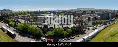 Ein Panoramablick, Blick nach Süden vom Edinburgh Castle t St Leonards, Marchmont, Newington, Sciennes, Grange und Blackford Stockfoto