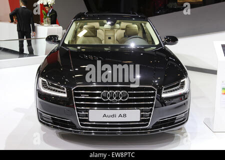 ISTANBUL, Türkei - 30. Mai 2015: Audi A8 in Istanbul Autoshow 2015 Stockfoto