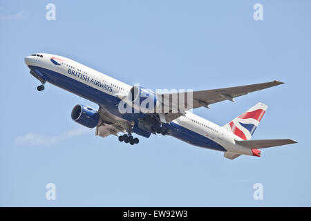 British Airways Boeing 777 G-VIIL Abfahrt Flughafen London-Heathrow LHR Stockfoto