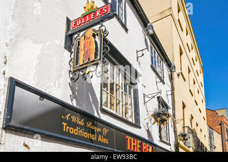 OXFORD CITY DAS BEAR INN UND ZEICHEN IN BLAUEN EBER STRAßE Stockfoto