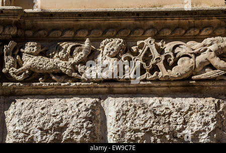 Italien Apulien Barletta La Marra Palace-Außenfassade Seitenstraße bestimmten Stockfoto
