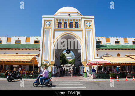 Rhodos, Griechenland - 12. Juni 2015: Markt Nea Agora von Mandraki in Rhodos, Griechenland. Stockfoto