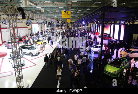 ISTANBUL, Türkei - 21. Mai 2015: Gesamtansicht von Istanbul Autoshow 2015 Stockfoto