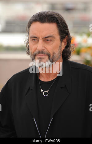 CANNES, Frankreich - 14. Mai 2011: Ian McShane an den Fototermin für seinen Film "Pirates of the Caribbean: On Stranger Tides auf dem 64. Festival de Cannes. Stockfoto