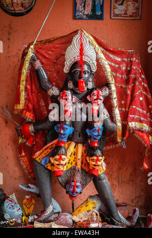 Kali-Göttin-Bild im Laksminarayan Tempel, Rajgir, Indien. Stockfoto