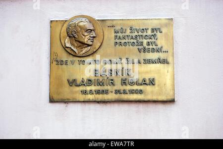 Gedenktafel von Basnik Vladimir Holan Kampa (tschechischer Dichter), Prag, Tschechische Republik, Osteuropa. Stockfoto