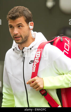 Wimbledon London, UK. 21. 2015. Grigor Dimitrov kommt in die AELTC zu üben und Vorbereiten der 2015 Wimbledon Tennis Championships Kredit: Amer Ghazzal/Alamy Live-Nachrichten Stockfoto