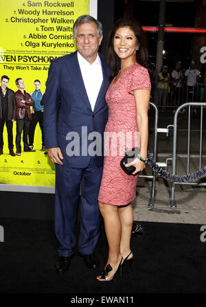 Les Moonves an der Los-Angeles-premiere von "Sieben Psychopathen" am Mann Bruin Theater in Westwood am 1. Oktober 2012 statt. Stockfoto