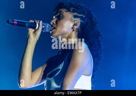 Barcelona, Katalonien, Spanien. 20. Juni 2015. FKA Zweige (UK), Liveshow auf Sonar bei Nacht, SonarPub, Sonar 201 Credit: Cisco Pelay Alamy Live News Stockfoto