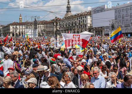 Turin, Italien. 21. Juni 2015. Italien Piemont Turin Besuch Papst Francesco in Turin während der Exposition der Grabtuch-21. Juni 2015-Kredit: wirklich einfach Star/Alamy Live-Nachrichten Stockfoto