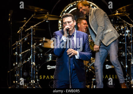 Barcelona, Katalonien, Spanien. 21. Juni 2015. SPANDAU BALLET führt live auf der Bühne beim "Pedralbes Music Festival" in Barcelona mit ihrer "Seele Boys der westlichen Welt Live" Tour © Matthias Oesterle/ZUMA Wire/ZUMAPRESS.com/Alamy Live News Stockfoto