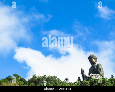 Riesige Buddha-Statue und Po Lin Kloster in Hongkong Lantau Island China Stockfoto