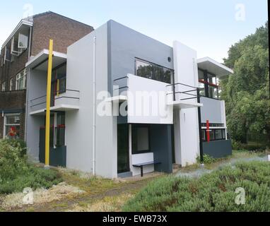 Rietveld-Schröder-Haus, entworfen von De Stijl Architekten Gerrit Rietveld in den 1920er Jahren, Utrecht, Niederlande (genäht Panorama) Stockfoto