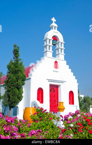 Griechenland, Kykladen, Mykonos, Kirche Bei Einer Villa eines der Strasse von Mykonos-Stadt Nach Ano Mera Stockfoto