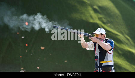 Baku, Aserbaidschan. 21. Juni 2015. Jan Sychra aus Tschechien tritt im Herren Skeet Shooting Qualifikation Tag2 in Baku 2015 1. European Games in Baku, Aserbaidschan, 21. Juni 2015. © David Tanecek/CTK Foto/Alamy Live-Nachrichten Stockfoto
