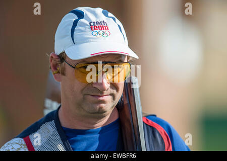 Baku, Aserbaidschan. 21. Juni 2015. Jan Sychra aus Tschechien tritt im Herren Skeet Shooting Qualifikation Tag2 in Baku 2015 1. European Games in Baku, Aserbaidschan, 21. Juni 2015. © David Tanecek/CTK Foto/Alamy Live-Nachrichten Stockfoto