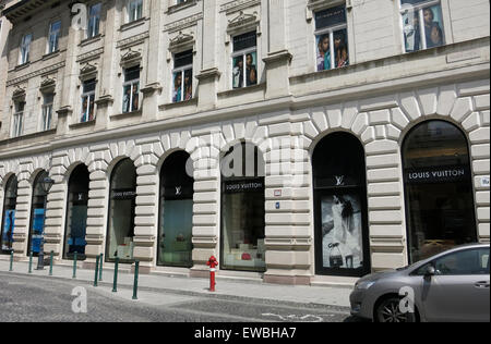 Louis Vuitton Boutique, Budapest, Ungarn Stockfoto