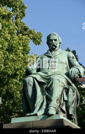 Bronzestatue von Ferenc De‡k de Kehida ( 1803-1876 ) "der Weise Mann der Nation", ungarischer Staatsmann und Justizminister, Budapest Ungarn Stockfoto