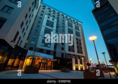 Jurys Inn Nottingham City in der Nacht, Nottinghamshire, England UK Stockfoto