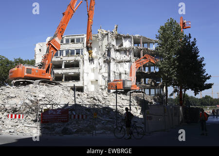 DEU, Deutschland, Köln, Abriss eines Hauses an der Straße Rheinuferstrasse. Stockfoto