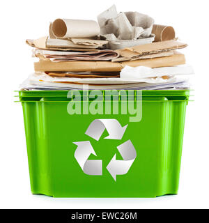 Recycling-Konzept - bin voll von alten Zeitungen, Papier, Pappe und Ei-Boxen Stockfoto