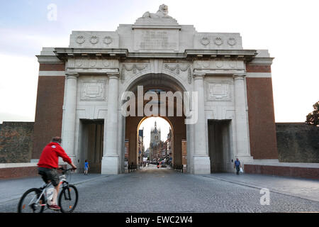 Menin Gate ein Weltkrieg-Denkmal in Ypern, Belgien Stockfoto